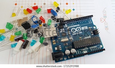 開發板的歷史演變、與單板計算機的區別及未來產品化趨勢